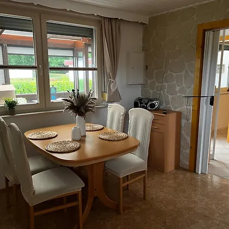 Nyaraló Datsche Im Gruenen